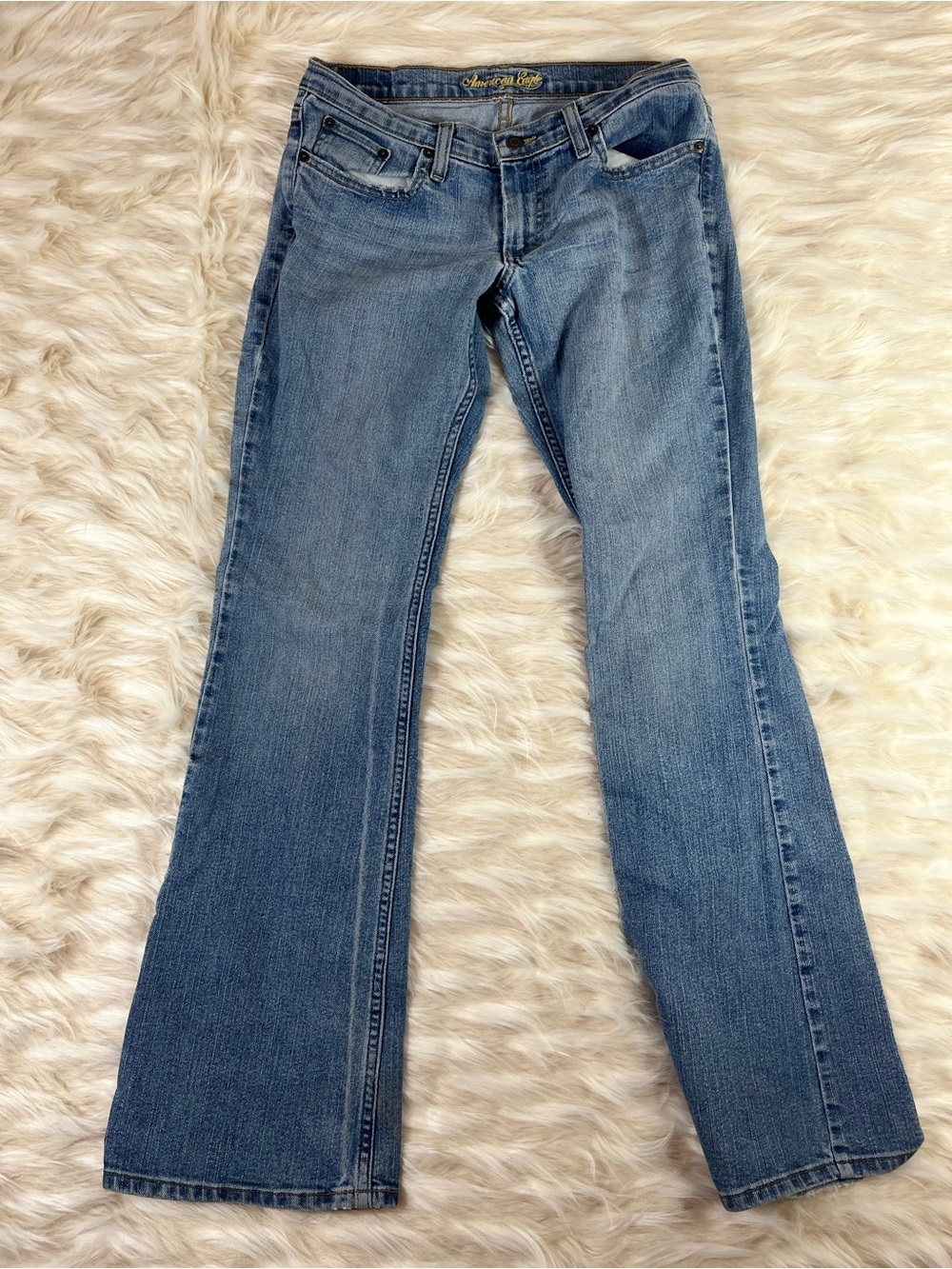 American Eagle 6 Long Stretch Jeans Women's 30x32 Low Rise Flare Light Wash